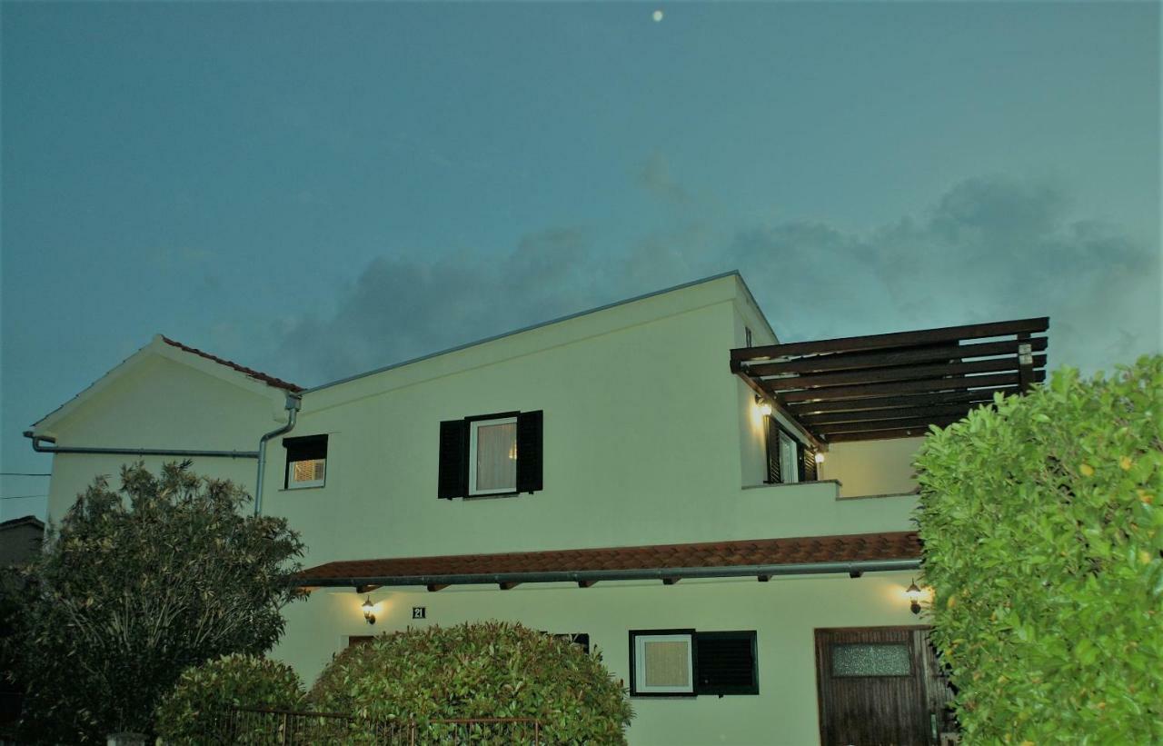 House Villa Mare Malinska Esterno foto
